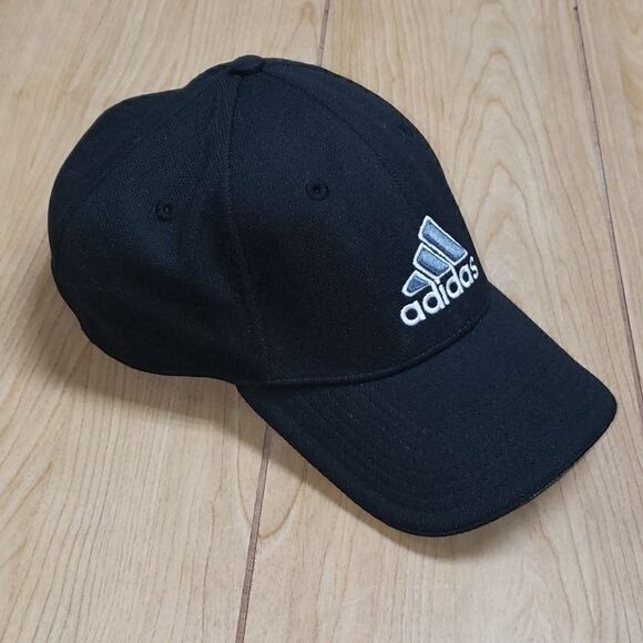 ADIDASāBLACKāFITTEDĀ CLIMALITEāBASEBALLāHAT - Picture 2 of 5